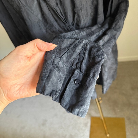 CP Shades Silk Navy Floral Damask Long Sleeve Collared Blouse Top Medium - Picture 3 of 11